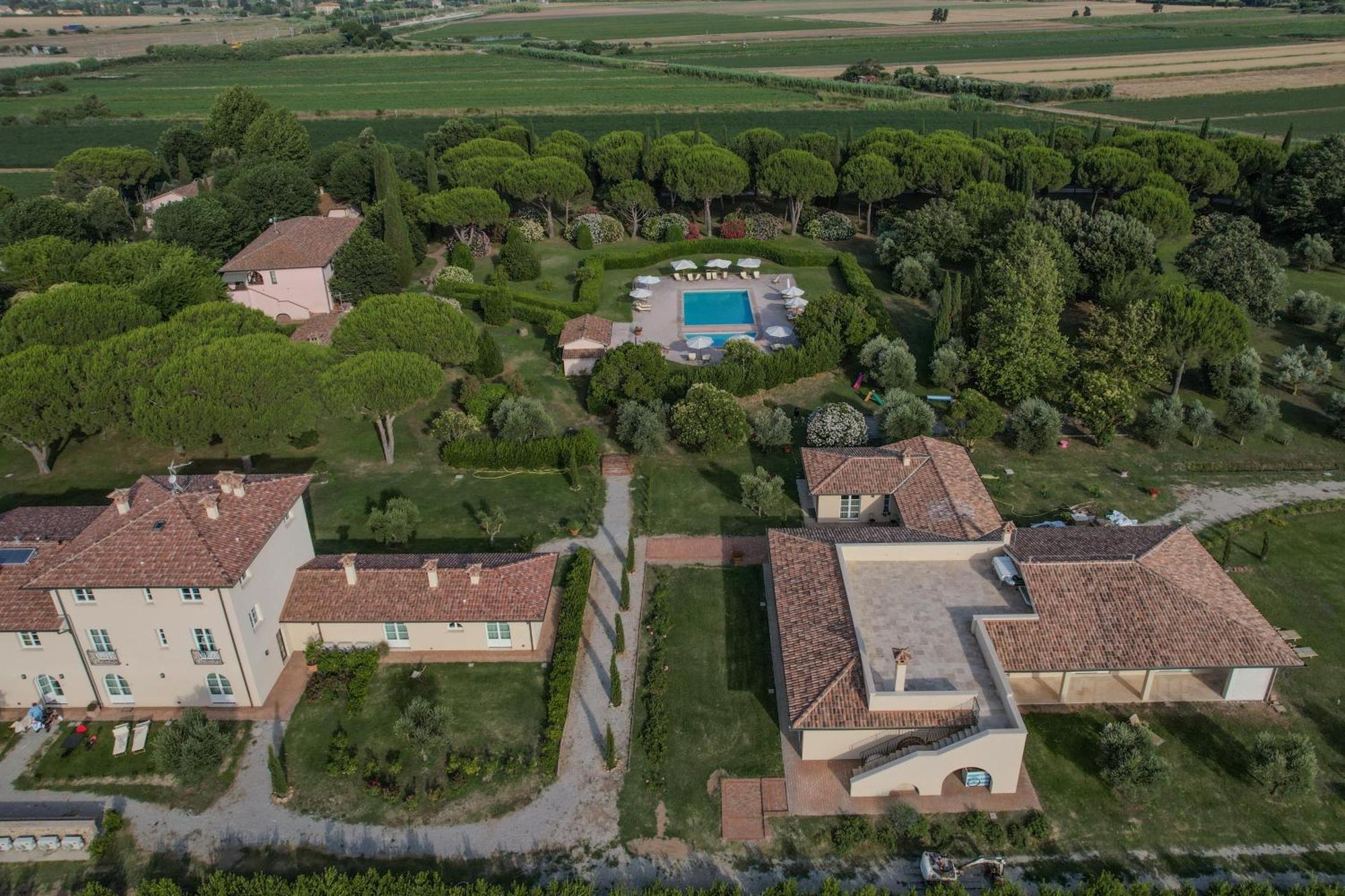 Agriturismo Villa Toscana กัมปีลยา มาริตติมา ภายนอก รูปภาพ
