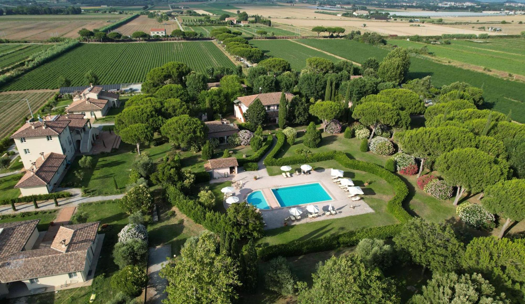 Agriturismo Villa Toscana กัมปีลยา มาริตติมา ภายนอก รูปภาพ