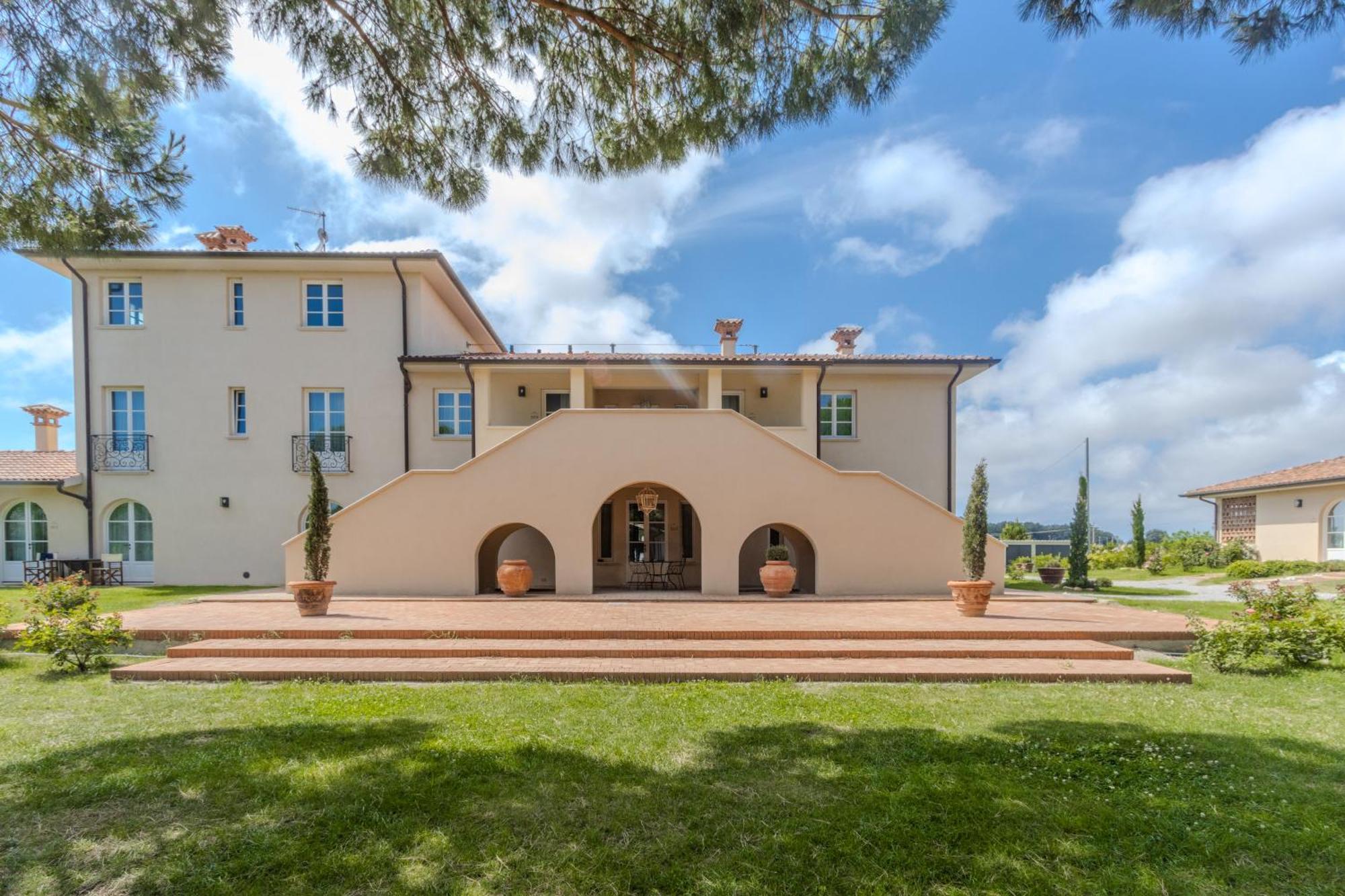 Agriturismo Villa Toscana กัมปีลยา มาริตติมา ภายนอก รูปภาพ